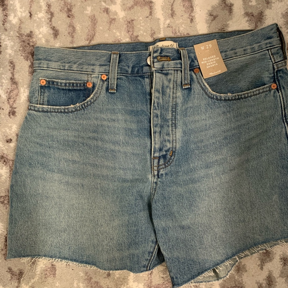 Madewell NWT relaxed fix mid-length jean shorts